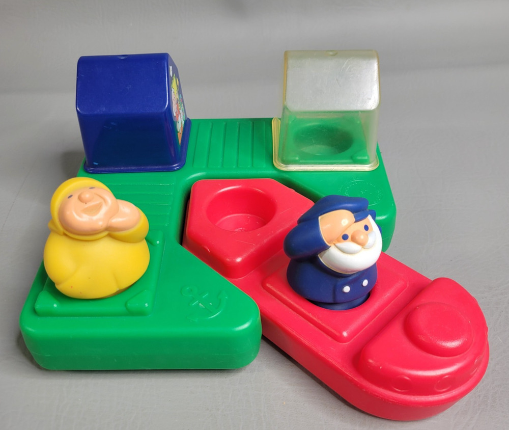 Johnson & Johnson Harbor Village Bath Toy w/Dock 2 Sailors & 2 Buildings 1981